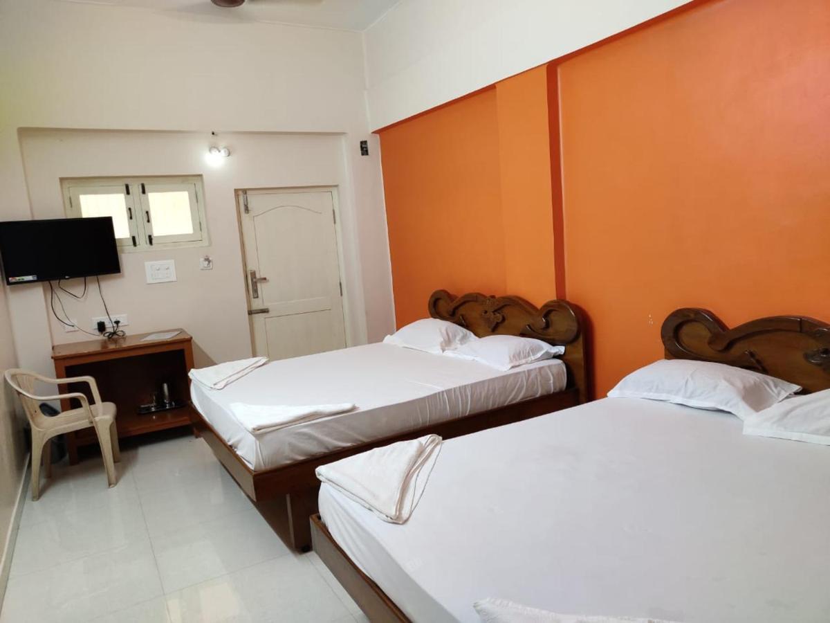 Sibi Lodge Coimbatore Exterior photo