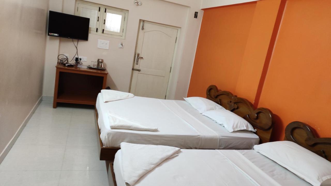 Sibi Lodge Coimbatore Exterior photo