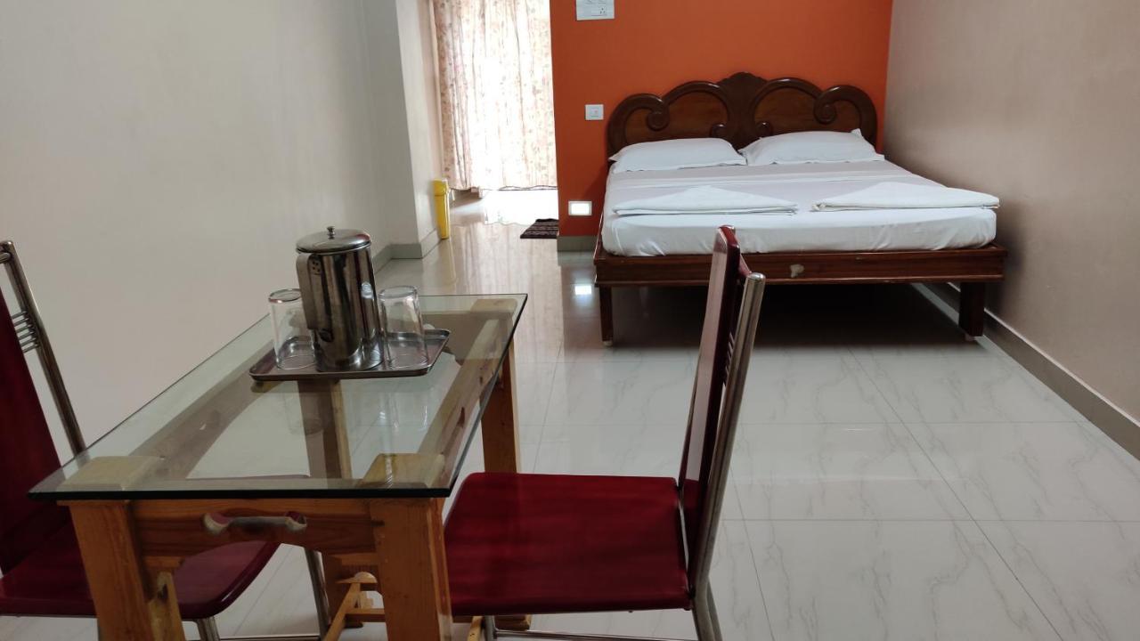 Sibi Lodge Coimbatore Exterior photo